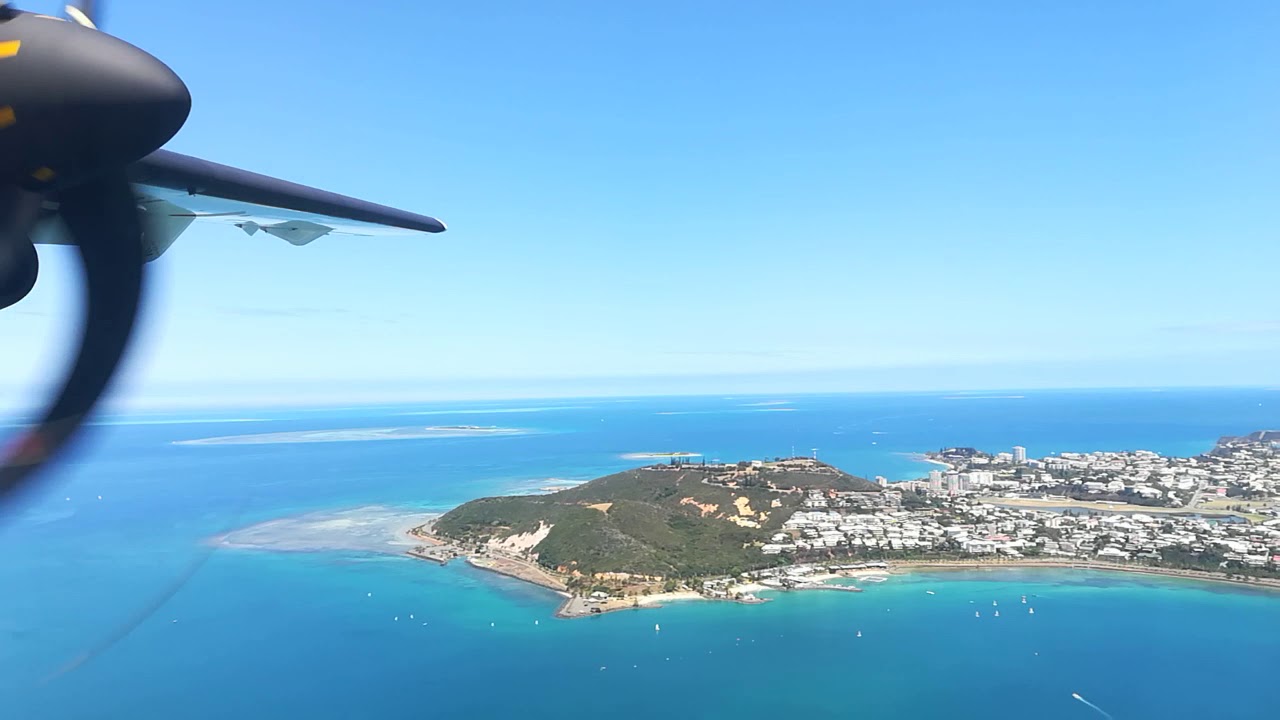 Air Calédonie ATR72-600 beautiful landing in Noumea Magenta