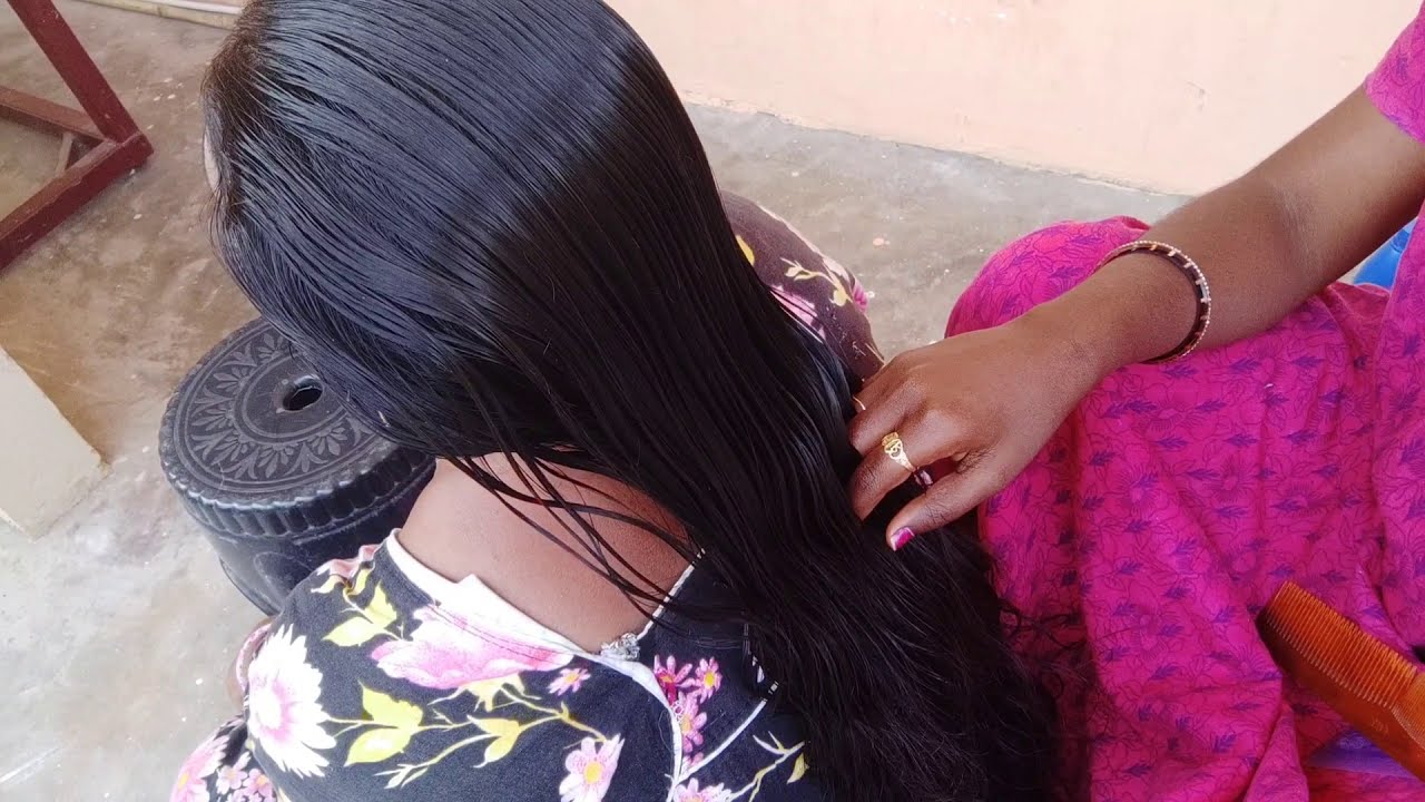heavy nitpicking by long hair in Telugu mamatha vlogs