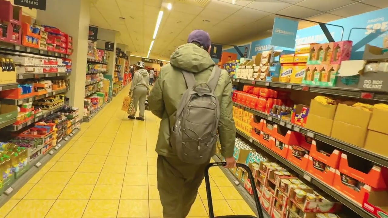 Walking to Aldi Supermarket Brighton