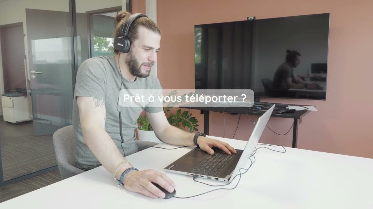 Robot de téléprésence Beam® : pilotage et fonctionnalités | Awabot