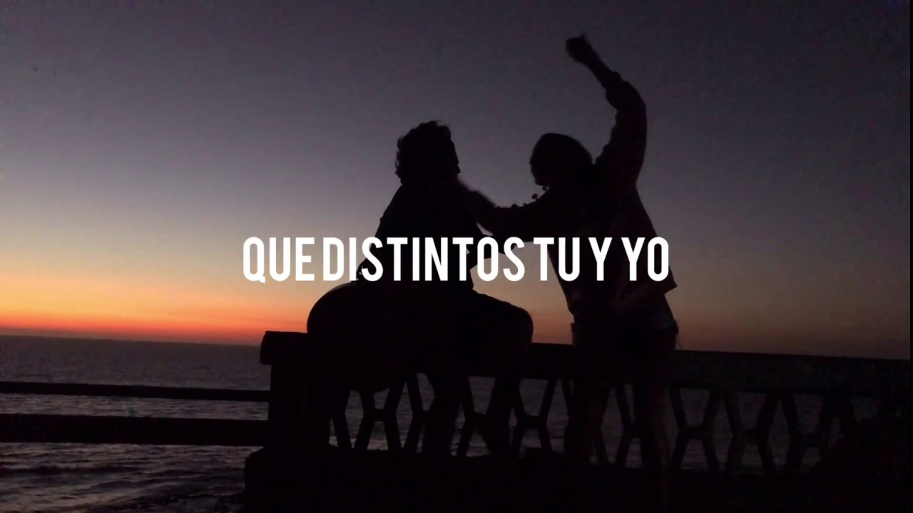 Darío Castro Ft. María Buendía - QUE DISTINTOS TU Y YO