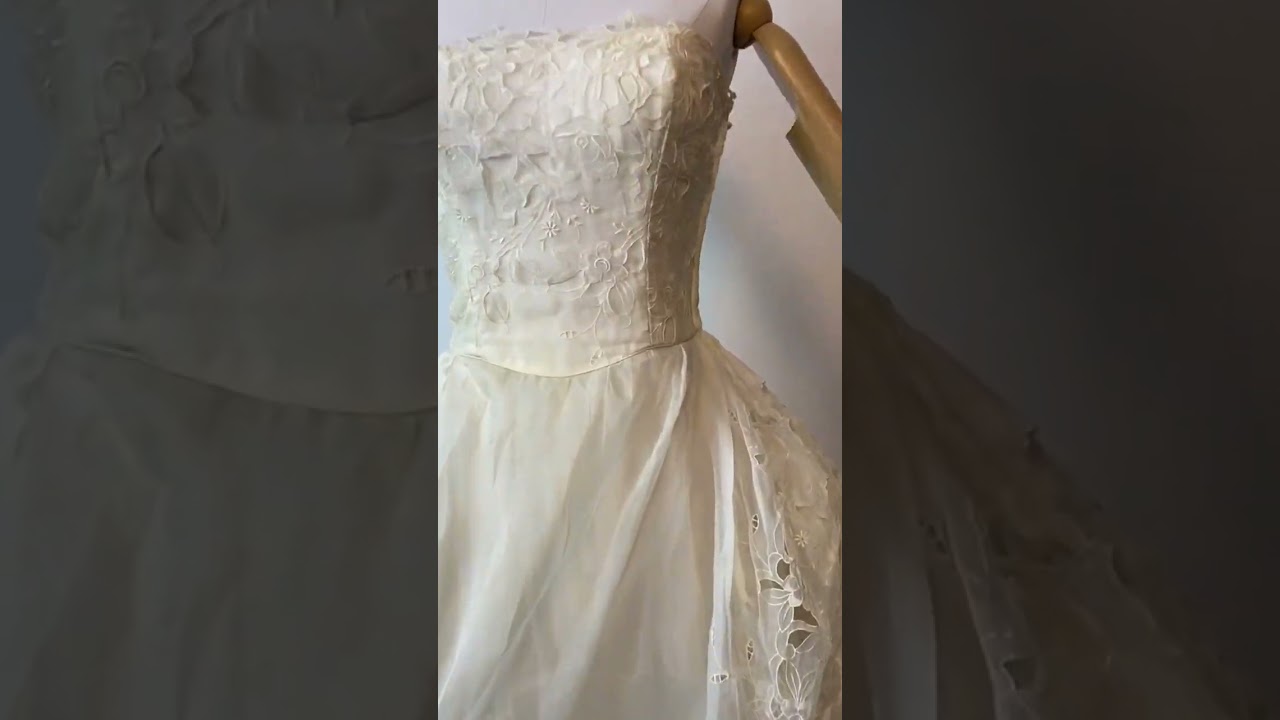 safe to say we are all obsessed with watching these white dresses sparkle again? #washingvintage