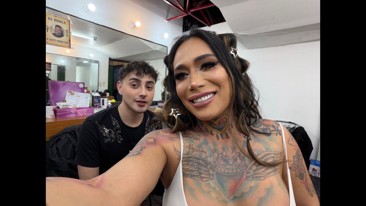 Kary Torres Oficial est&aacute; en vivo hola c&oacute;mo est&aacute;n me hice unos arreglitos en el rostro