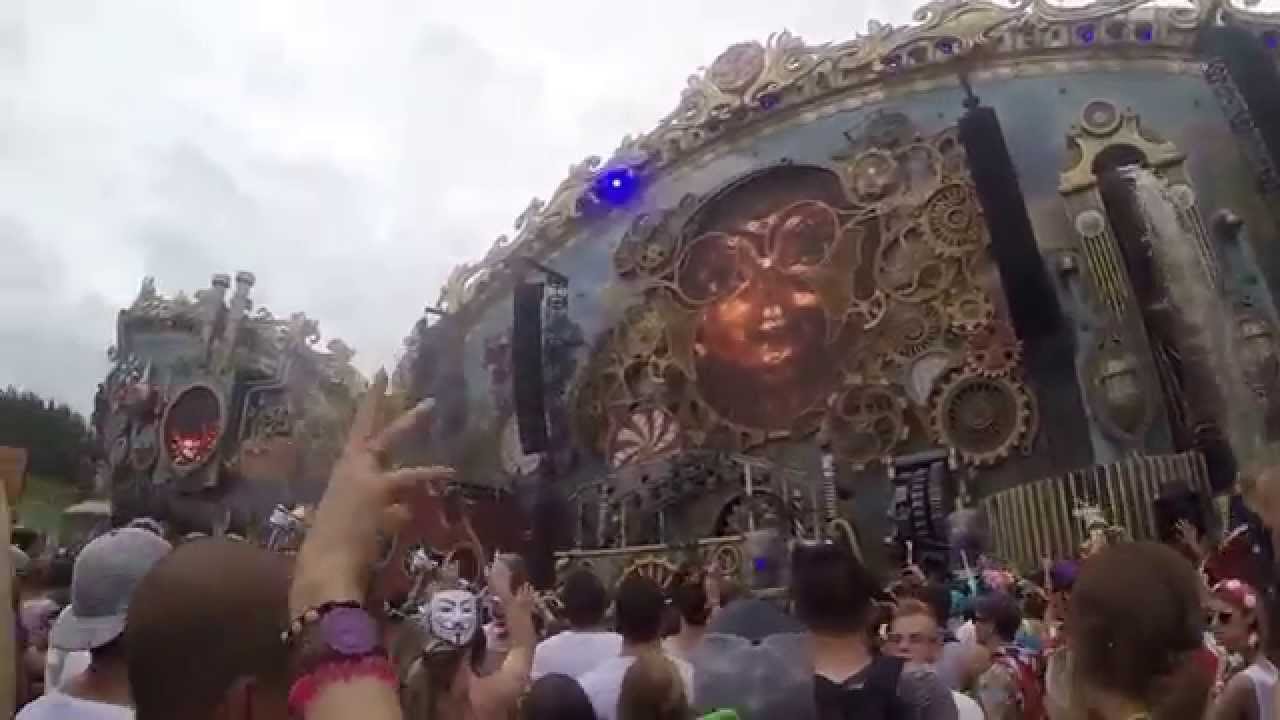 Tomorrowland 2014 - Krewella - Weekend 1