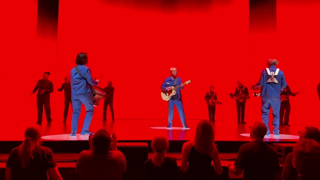 David Byrne - Proctors Theatre, Schenectady, 9/21/25. “Burning Down The House” (excerpt)