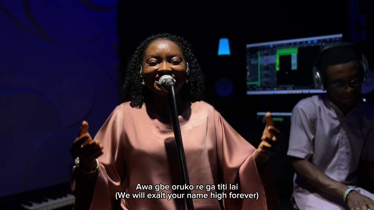 Gloria x Iba (Afuye Gege) – Worship Medley | Funmi Ani Cover