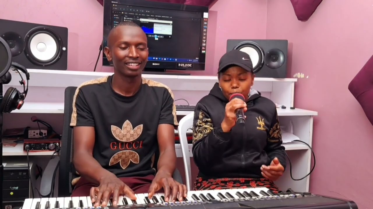MUGITHI GOSPEL LIVE SINGING 🙌  MARY MWANGI FT JAMES TOUCH MUSIC