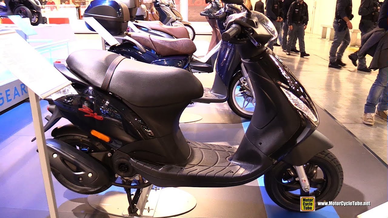 2019 Piaggio ZIP 50 i-get Scooter - Walkaround - 2018 EICMA Milan
