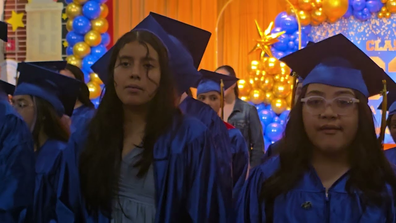 Serenata a padres 2025 Nena