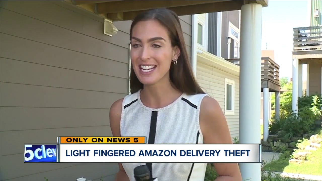 CAUGHT ON CAMERA: Amazon delivery driver caught stealing package