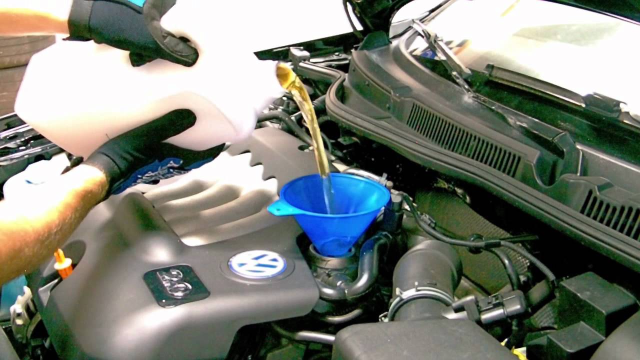 How to Change the Oil in a VW Jetta | 2003 Volkswagen Jetta