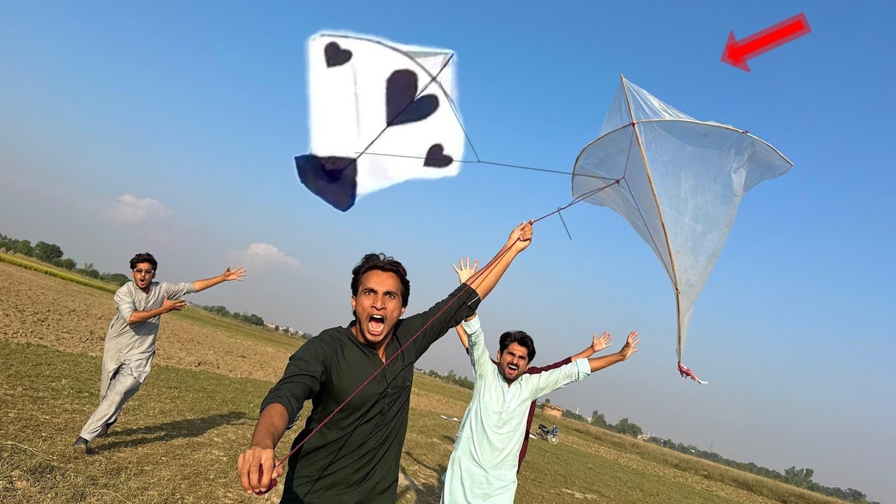 15 Feet Plasticbag Kite Flying With Unique Tricks | BIg Kite Fly In Sky