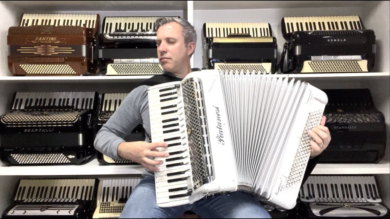 Acordeon Piatanesi Super IV S - Cassoto duplo 13/9 Registros 48 cm - Jeferson Oliveira