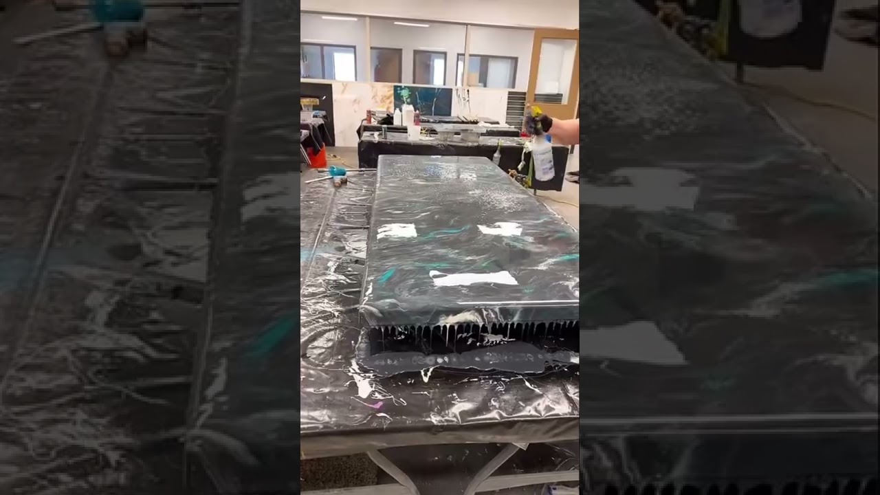 Easy Countertop Epoxy Design #countertopepoxy #diy #shorts #epoxy #resin #art #epoxycountertops