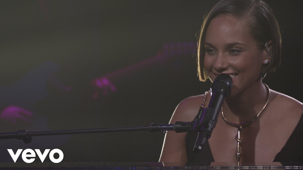 Alicia Keys - A Woman's Worth (Live from iTunes Festival, London, 2012)