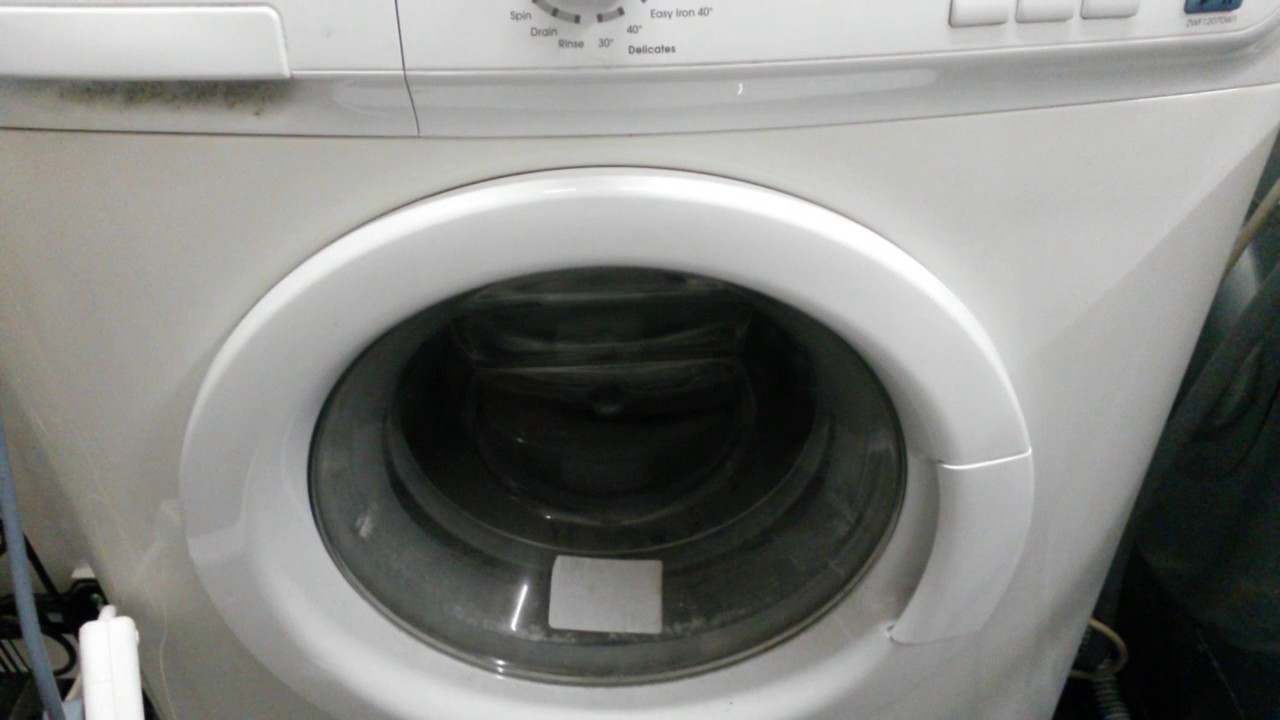 Zanussi Essentials test spin 1200rpm