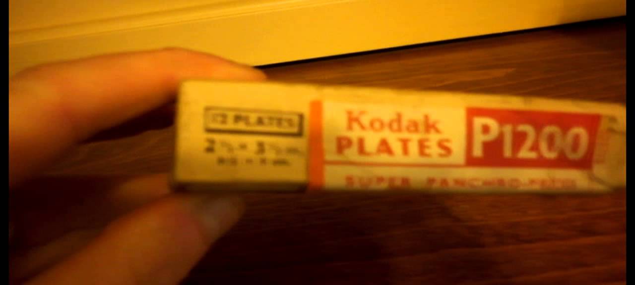 BOX OF RARE VINTAGE UNOPENED KODAK P1200 PHOTOGRAPHIC PLATES SUPER PANCHRO PRESS