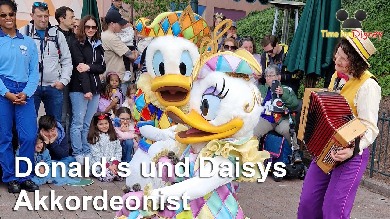 Disneyland-Show: Donalds und Daisys Akkordeonist | Disney Music Festival