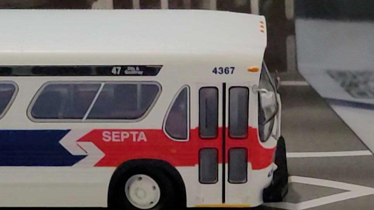 Rapido Trains Septa GM New Look Bus (Fishbowl) Deluxe Version.