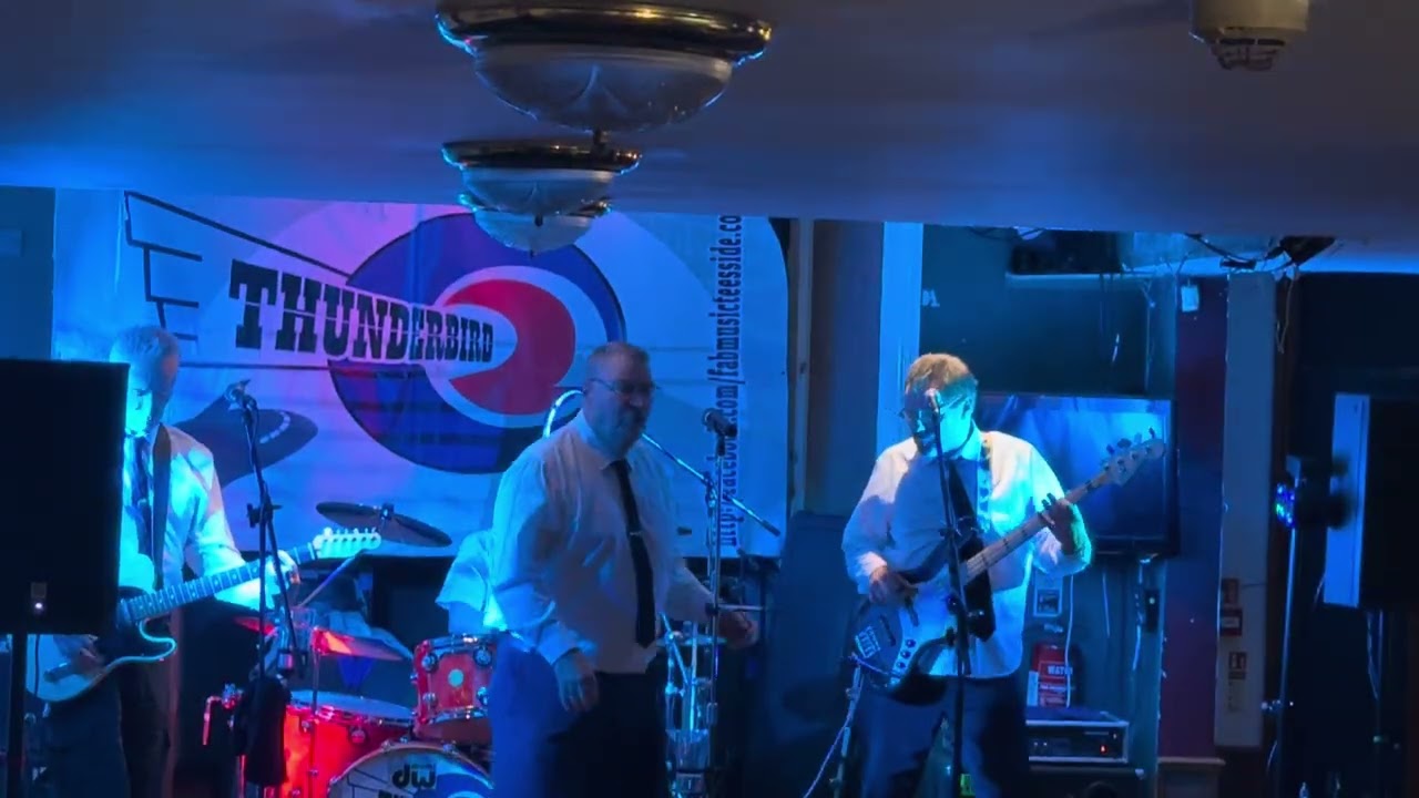 Thunderbird 2 @ The Cleveland, Redcar