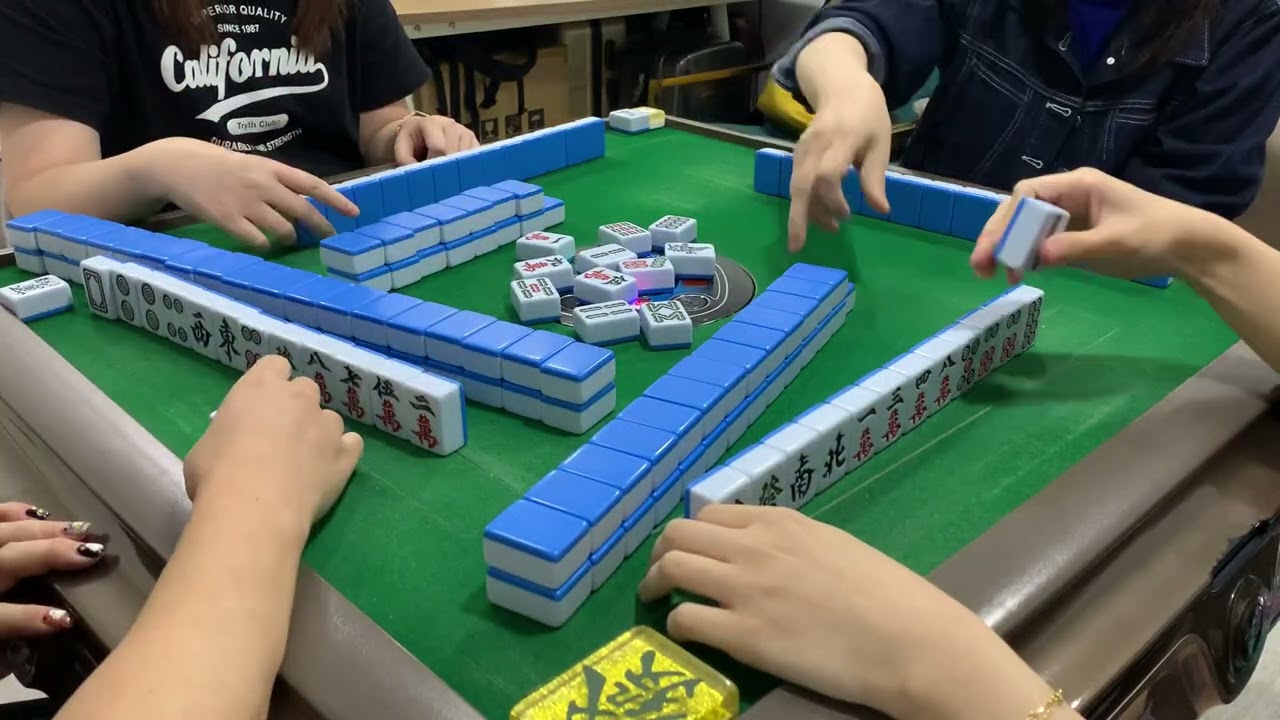 Mahjong232. 廣東牌10番512有花🀄️超防守局四回之三：保守型打法 ，怕包12章，一包12章即刻投降打埋俾你食唔好自摸😂😂