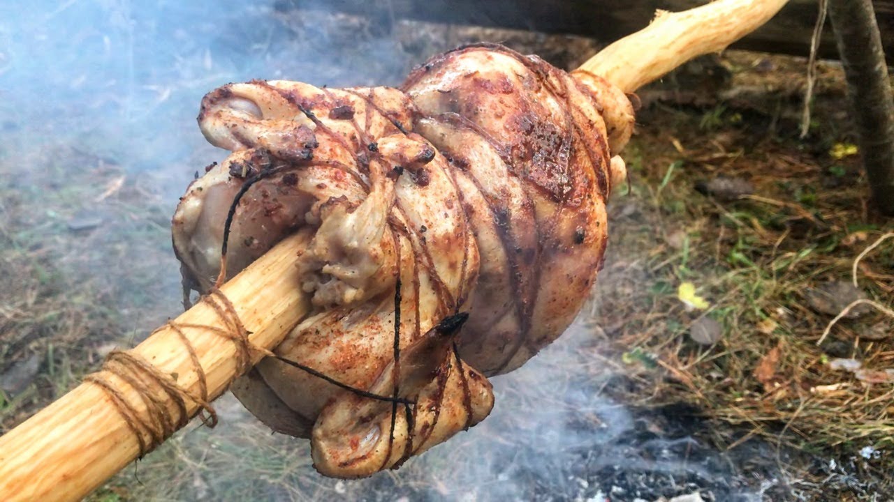 forest kitchen:🍗🔥Вкуснейшая курица на вертеле с мёдом и специями в походе🍗🔥