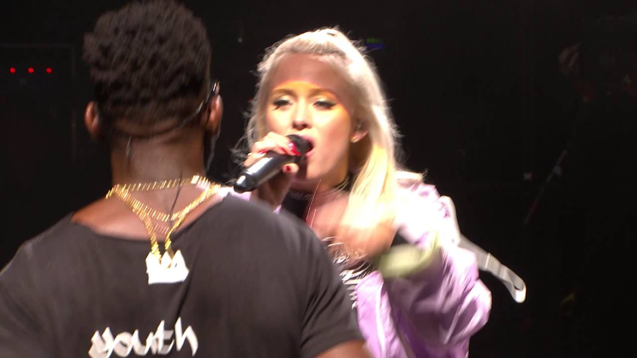 Tinie Tempah ft. Zara Larsson - Girls Like - Live @ V Festival 2016 [HD-HQ]