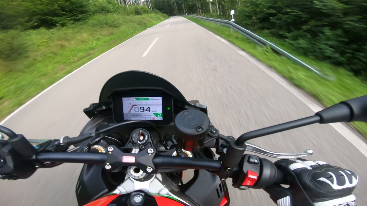Aprilia Tuono v4 1100 Factory 2021 Test Ride (Raw Sound stock exhaust)