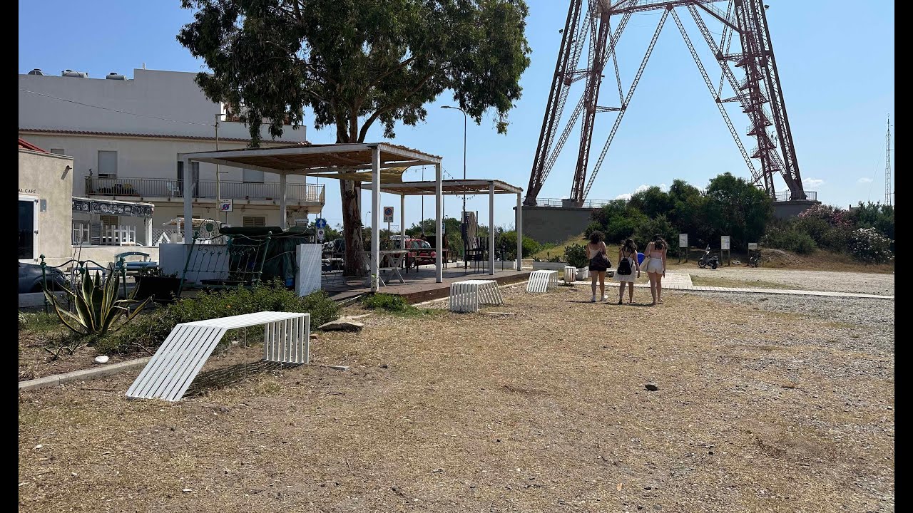 Torre Faro, arrivano le nuove panchine nella piazza del Lanternino