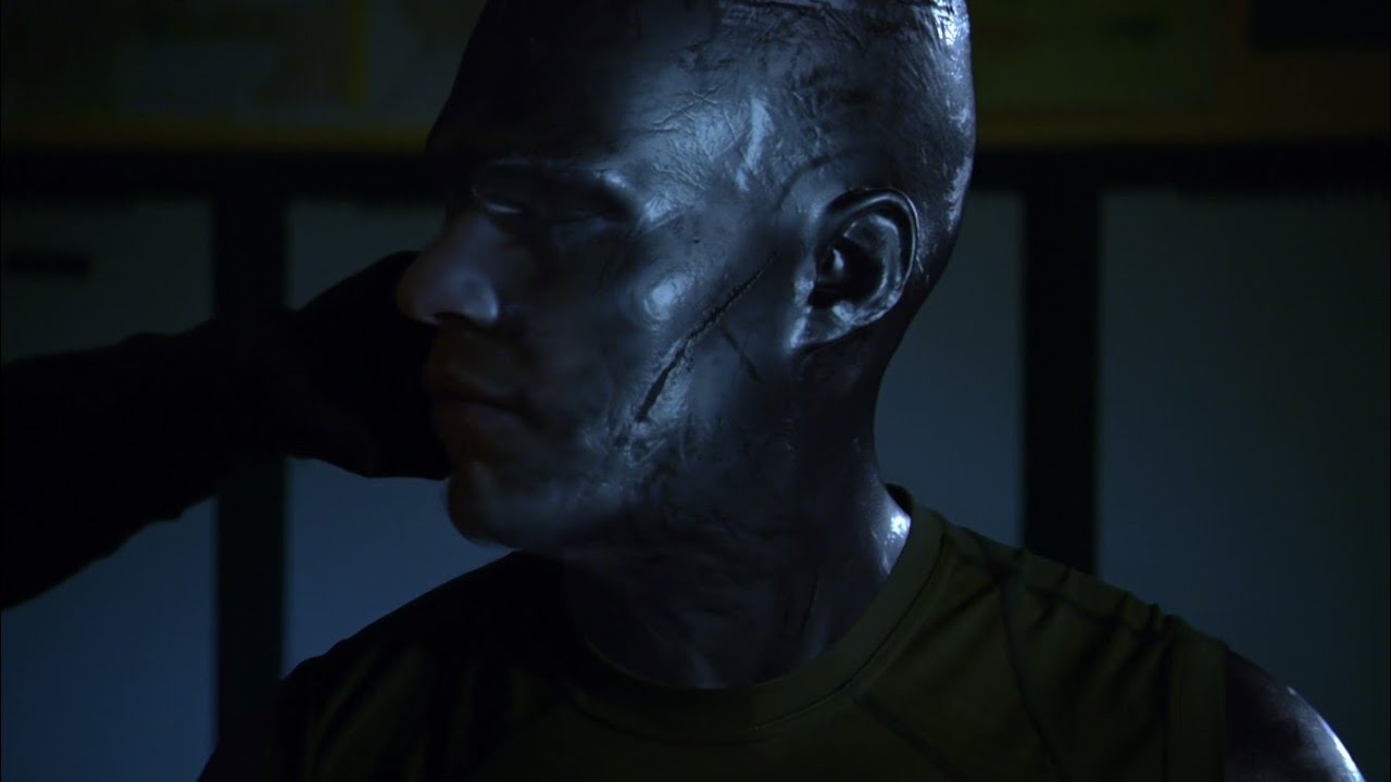 Flash Vs Girder/Supersonic Punch Scene || The Flash 1x06 1080p