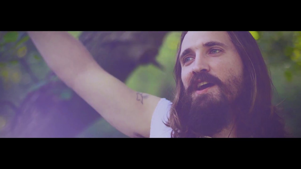 Captain Dicusar - Fii ca mine (Official Video)