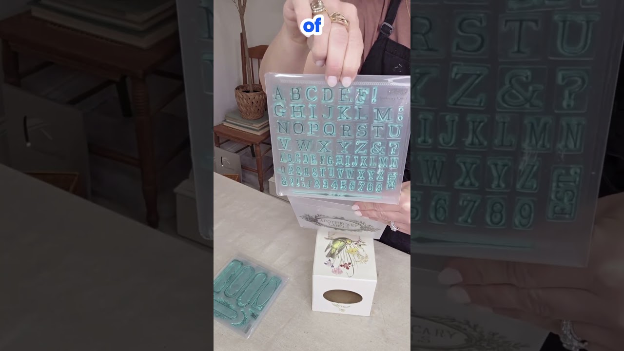 Превратите коробку из-под салфеток в предмет элитного декора (краска + переводная картинка IOD)