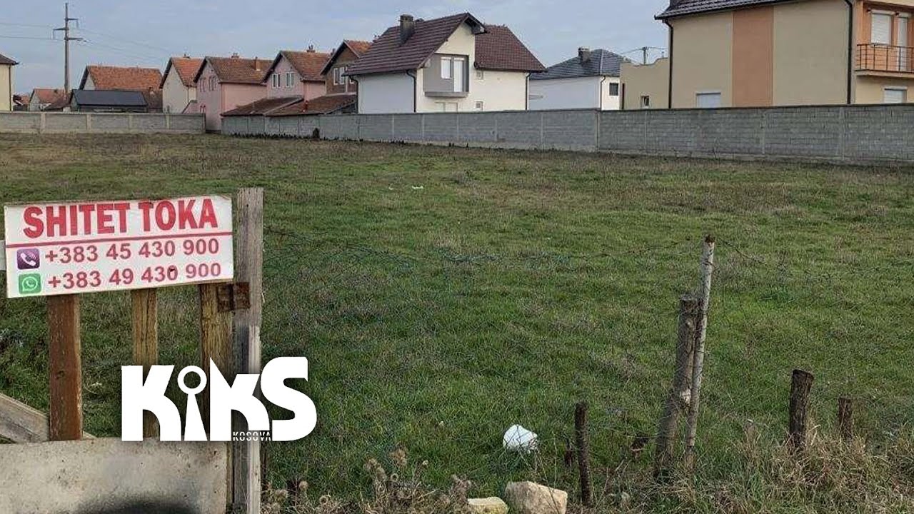 25 familje mbesin pa rrugë, Vushtrria shtroi rrugën pa plan kadastral e në toka të huaja
