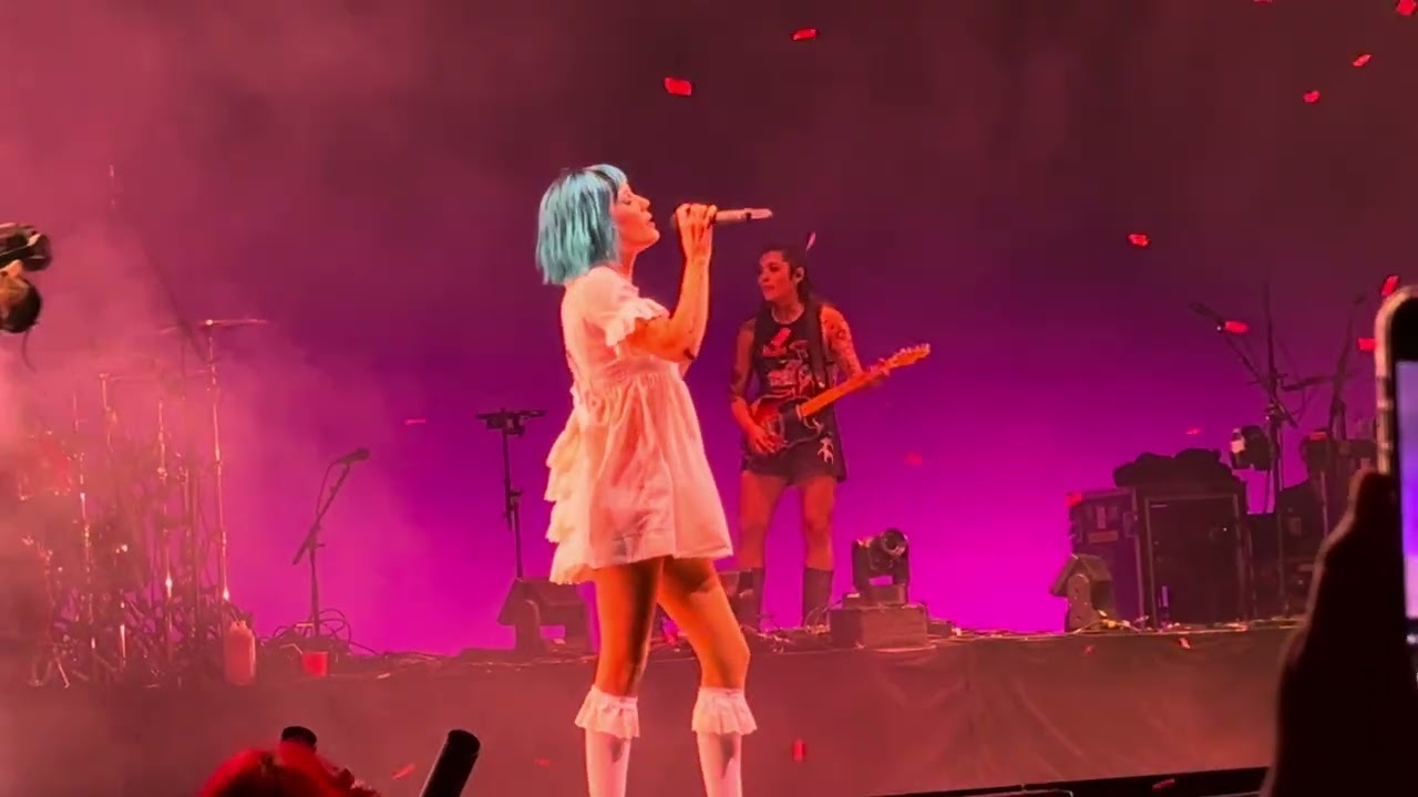 Halsey (Live)  Bad At Love 7/6/25