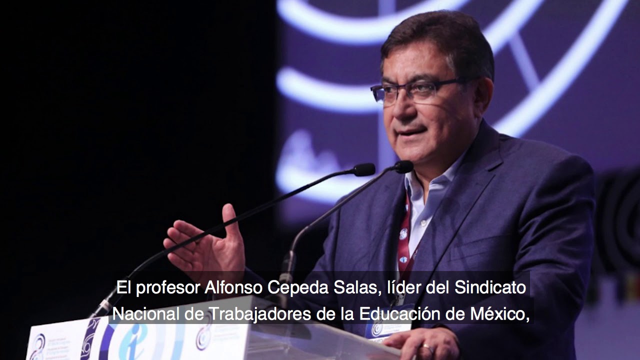 Secretary General of the SNTE new member of the Education International (IE)