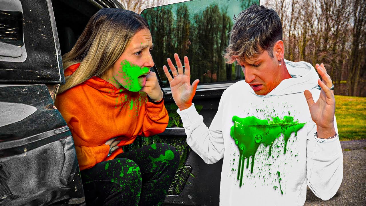 MIKE SCOPRE CHE LA SUA RAGAZZA LAURA STA MALE E GLI VOMITA ADDOSSO!