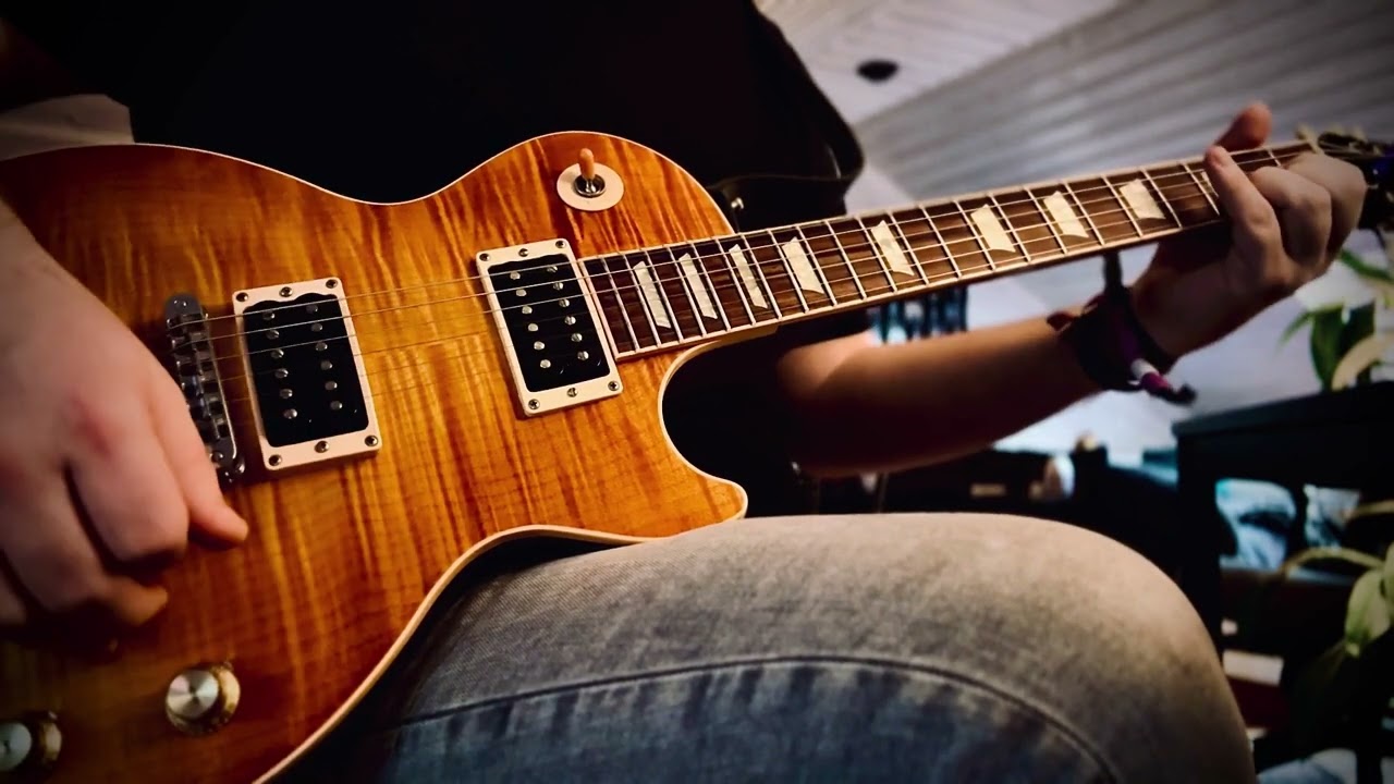 Mojotone '59 Clone Low Wind Pickups in a Gibson Les Paul Standard Faded with VIP-Pots.