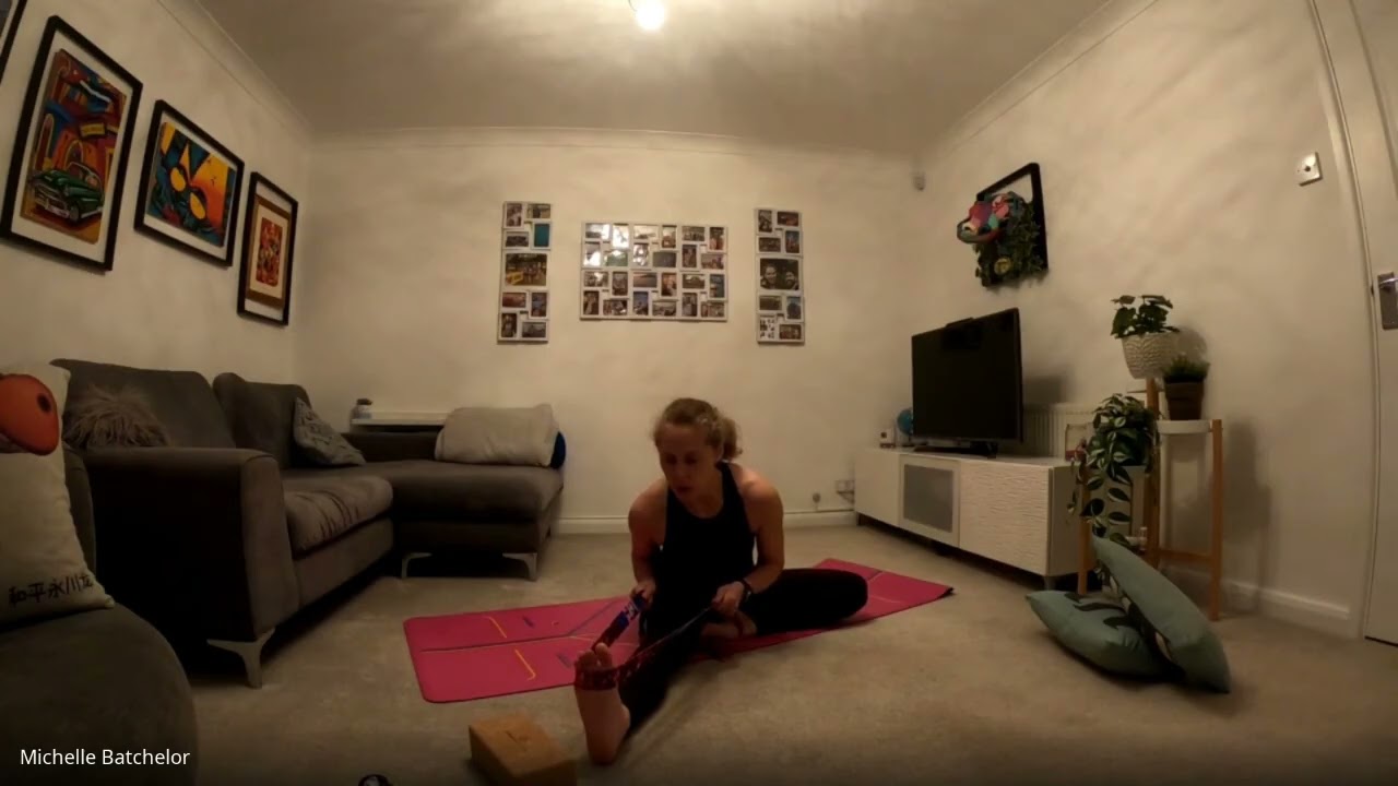 Yoga for healthy hips (and some core)