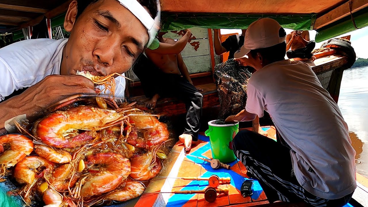 Masak udang sambal balado setelah hasil mancing di borong juragan KM labay jaya
