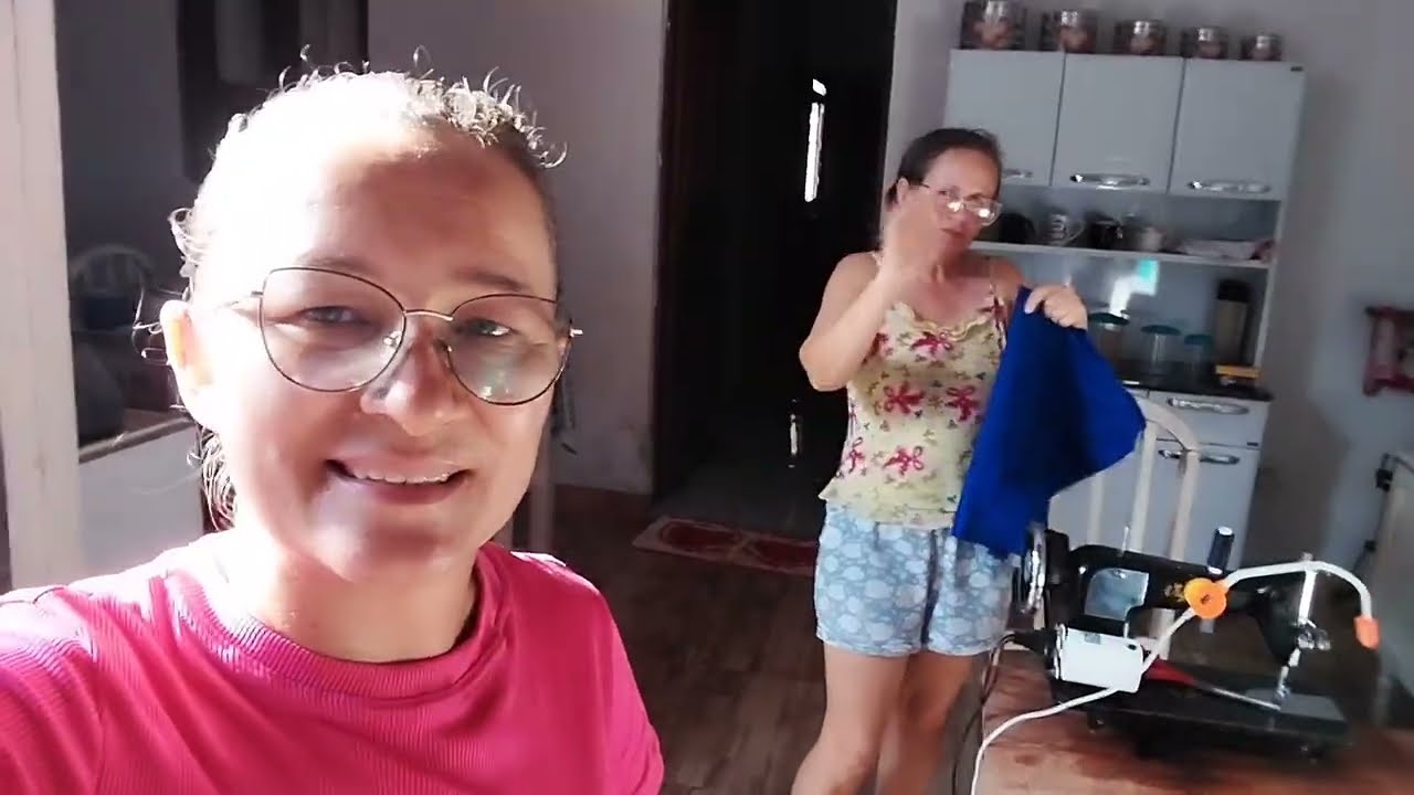PINTEI O PÉ DA MÁQUINA DE GEILMA SERÁ QUE ELA GOSTOU 