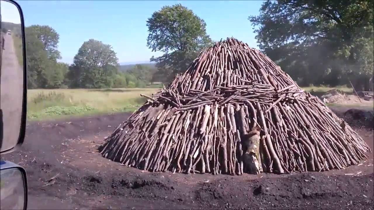 Румыния - Изготовление угля по исторической технологии