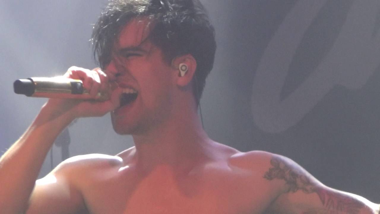 Panic! At The Disco - Miss Jackson (Amsterdam, NL, 26/05/16)