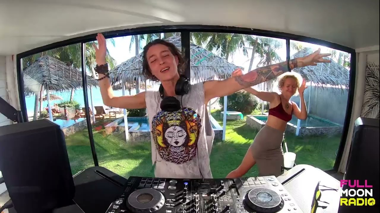 Full Moon Radio | Infinity Beach Set | Koh Phangan | Nilopeech | From deep to techno and back