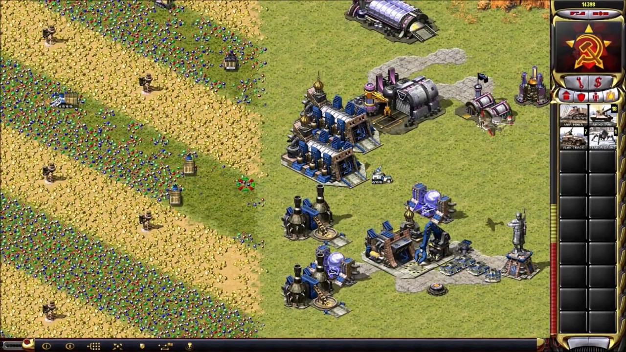 8 players 4 vs 4 Red Alert 2 Yuri's Revenge