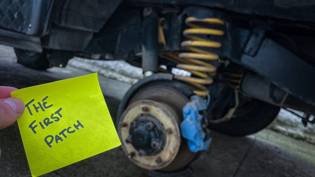 Land Rover discovery chassis welding - the first patch