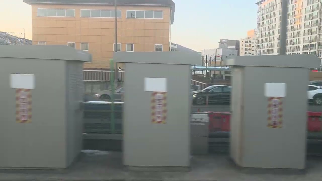 코레일 경의중앙선을 타고 옥수역에서 이촌역까지 다녀왔습니다.