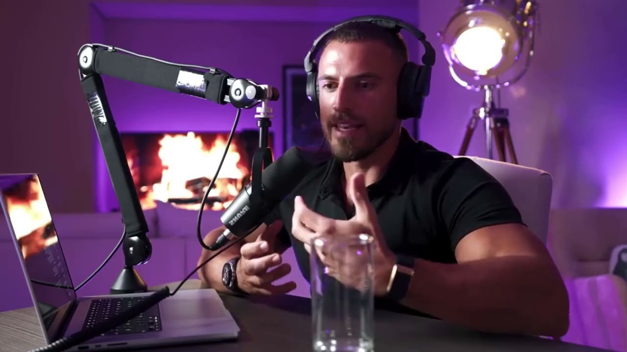 What Is It Like To Date An Influencer? | Mike Thurston