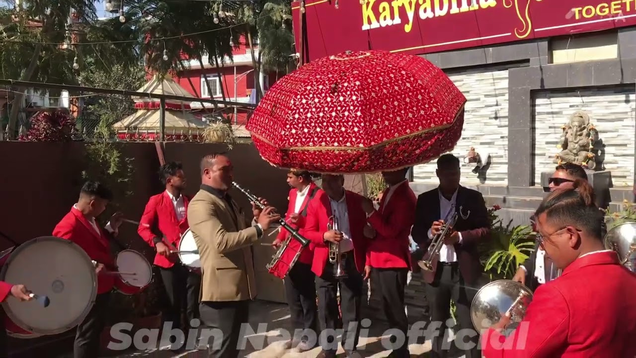 KALO CHASMA LAU HAI MAYA BISHAL BAZAR KO || कालो चस्मा लौ हैई माया बिशाल बजारको || Nepali Band baja 