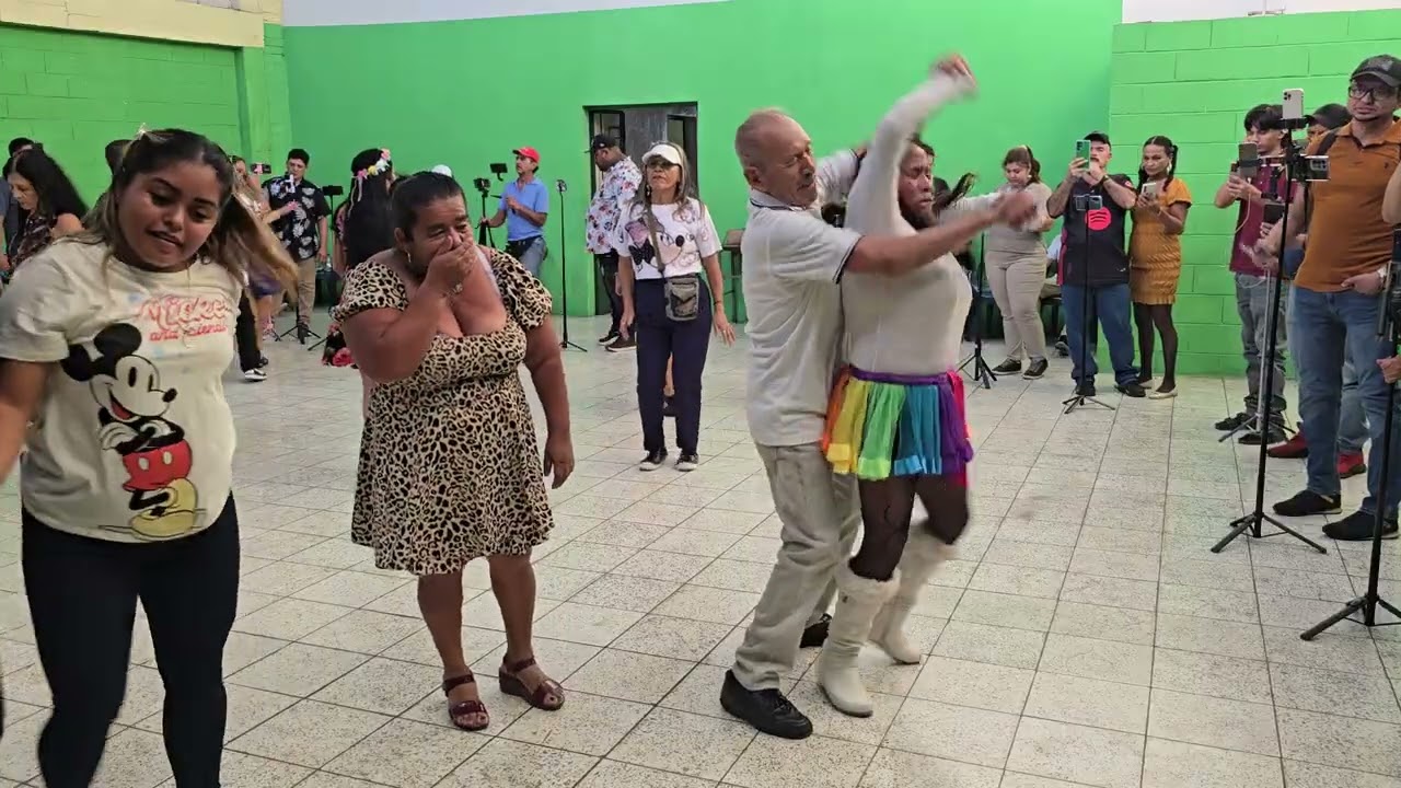 🔴ASI TERMINO EL BAILONGO CON LOS BAILARINES DE PLAZA LIBERTAD🕺💃🕺🥁