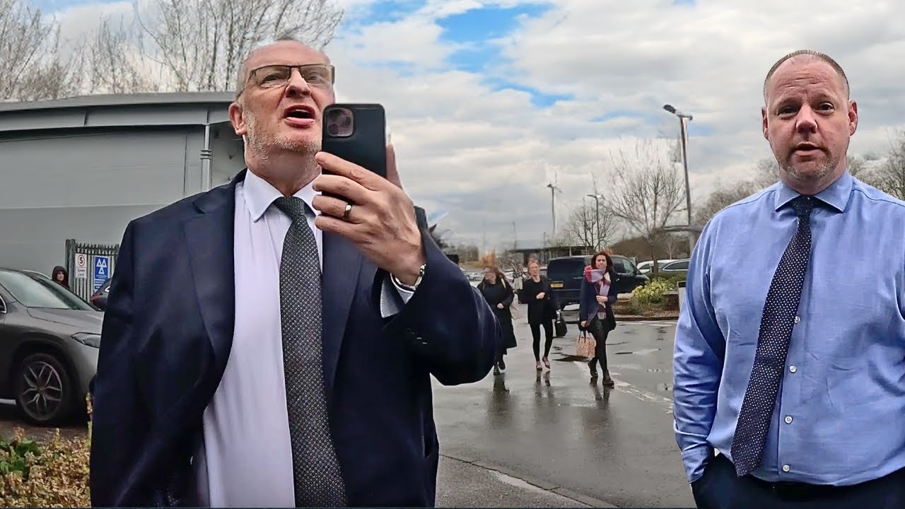 Грубый дилер Mercedes говорит мне: «ЖИВИ ЖИЗНЬ» ❌️🫨🚗😒